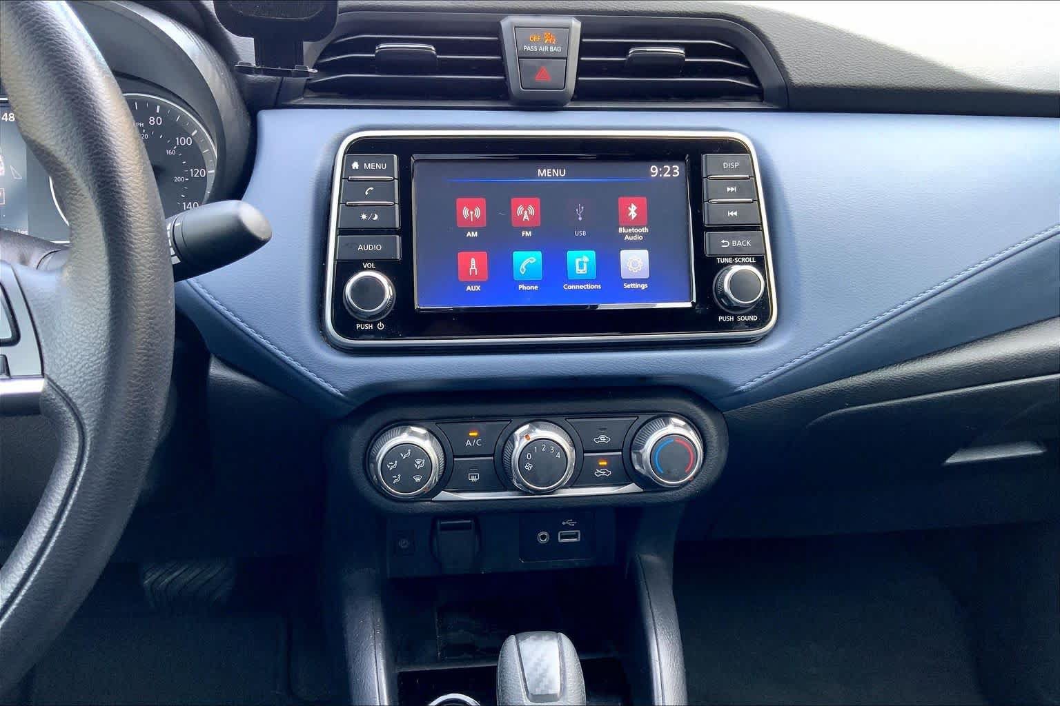 Used 2024 Nissan Versa SV FWD image 7