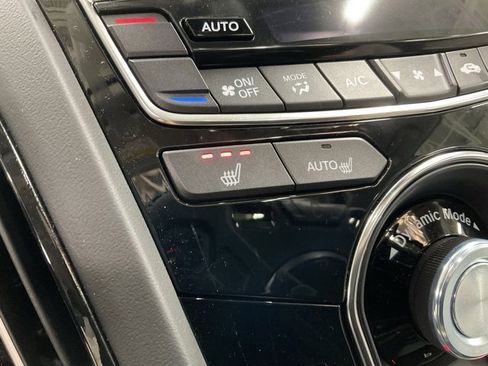 Used 2025 Acura RDX w/ Technology Package image 36