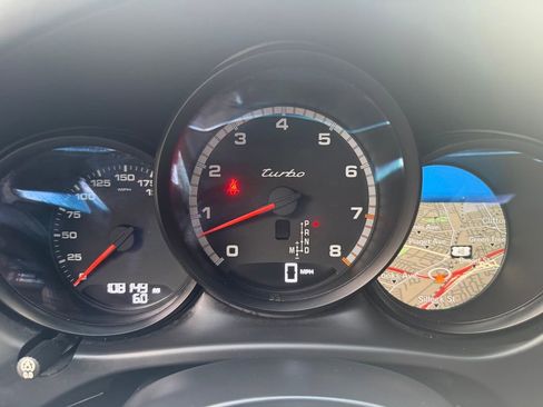 Used 2015 Porsche Macan Turbo image 14