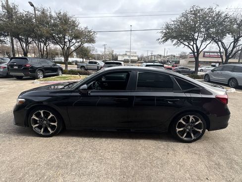 Certified 2025 Honda Civic Sport Touring image 11