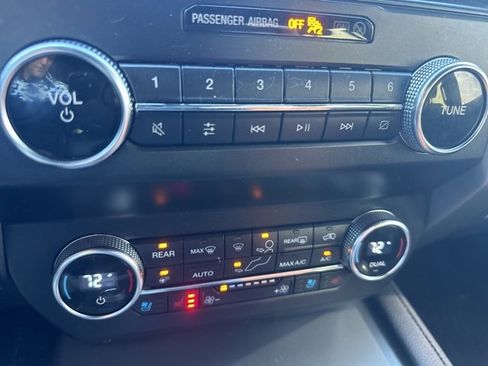 Used 2020 Ford Expedition XLT w/ Equipment Group 202A image 16