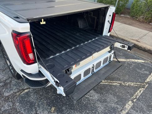 Used 2020 GMC Sierra 1500 AT4 w/ AT4 Premium Package image 17