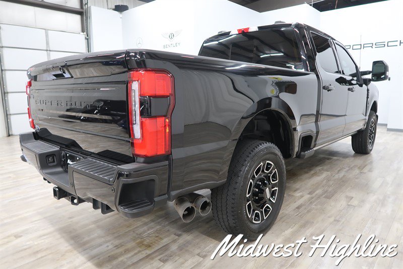 Used 2025 Ford F350 Platinum w/ FX4 Off-Road Package AWD/4WD image 20