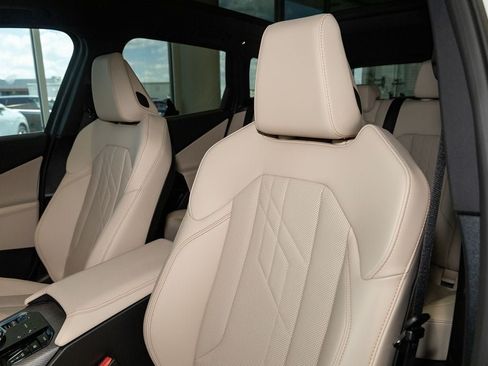 New 2026 BMW X3 xDrive30i w/ Premium Package AWD/4WD image 8