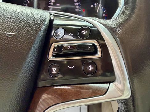 Used 2013 Cadillac SRX Luxury FWD image 21
