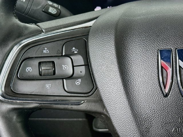Used 2025 Buick Envista Preferred w/ Convenience I Package FWD image 11