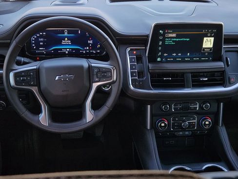 Used 2024 Chevrolet Tahoe Z71 w/ Luxury Package image 32