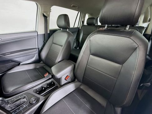 Used 2021 Volkswagen Tiguan SE image 21