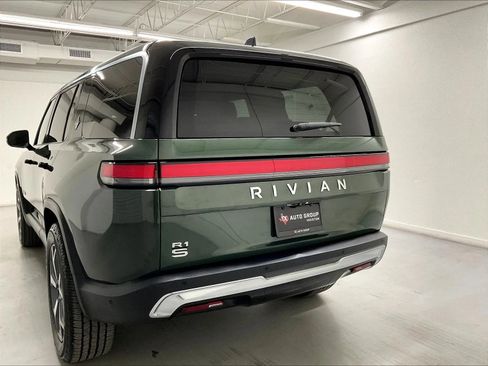 Used 2024 Rivian R1S Adventure Dual AWD/4WD image 27