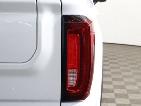 Used 2023 GMC Sierra 1500 AT4X AWD/4WD image 20