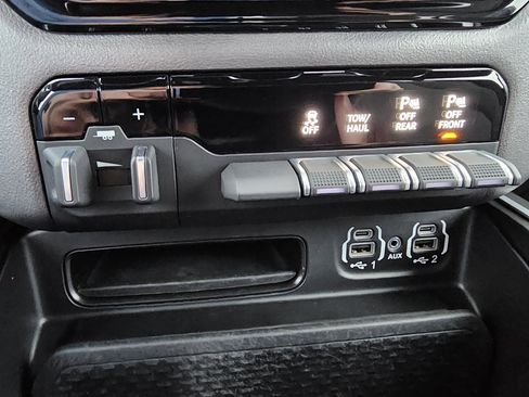 Used 2022 RAM 1500 Big Horn image 28