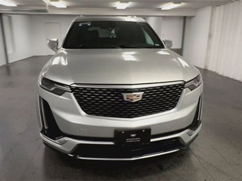 Certified 2020 Cadillac XT6 Premium Luxury image 3