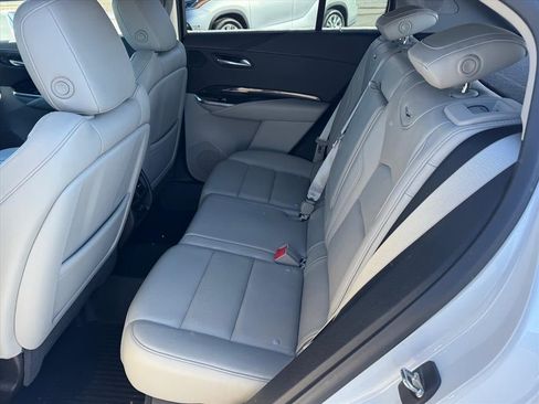 Used 2019 Cadillac XT4 Premium Luxury image 10