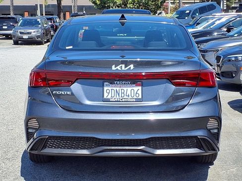Certified 2023 Kia Forte LXS w/ LXS Technology Package FWD image 5