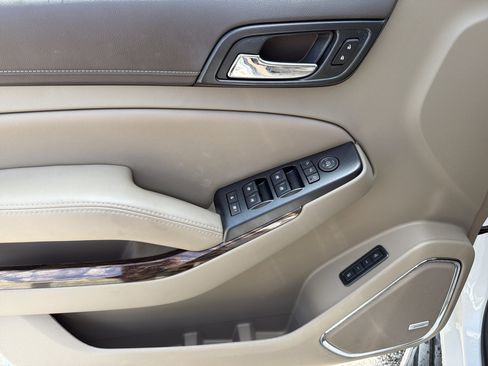 Used 2016 GMC Yukon XL SLT w/ Open Road Package image 13