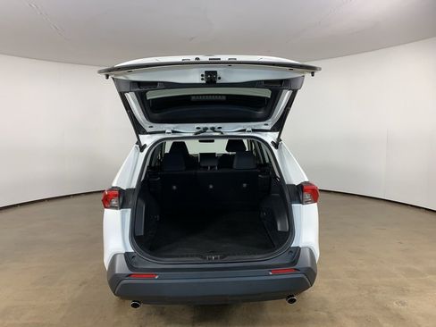Used 2023 Toyota RAV4 LE FWD image 12