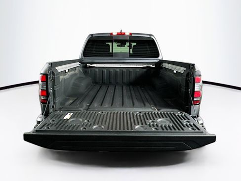 Used 2024 Nissan Frontier SV w/ SV Convenience Package image 27