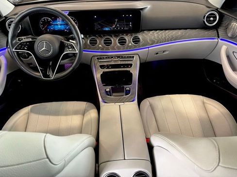 Used 2022 Mercedes-Benz E 350 Sedan image 18