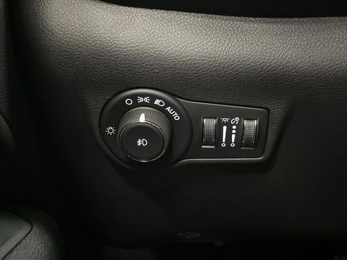 New 2026 Jeep Compass Limited image 24