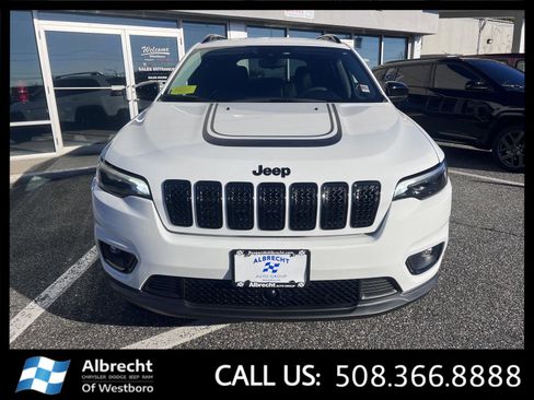 Used 2022 Jeep Cherokee Latitude w/ Sun & Sound Group image 9