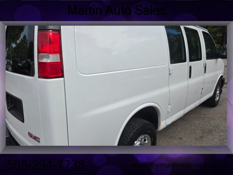 Used 2018 GMC Savana 2500 RWD image 5