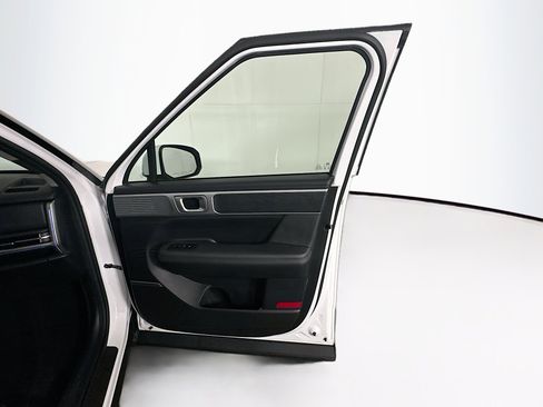 Used 2025 Hyundai Santa Fe Limited image 33