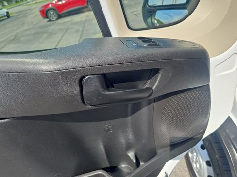 Used 2022 RAM ProMaster 2500 w/ Convenience Group FWD image 24