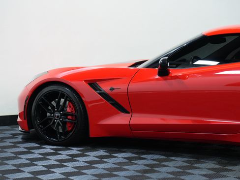 Used 2014 Chevrolet Corvette Stingray Coupe w/ 2LT Preferred Equipment Group RWD image 19
