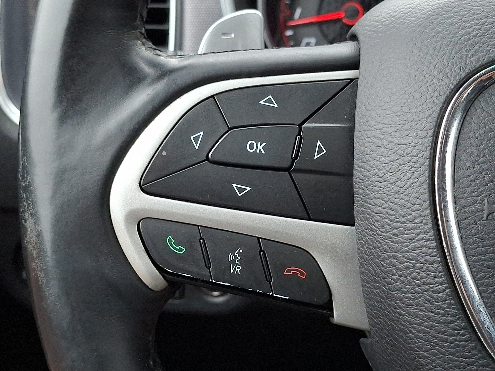 Used 2015 Dodge Charger SXT w/ AWD Plus Group image 24