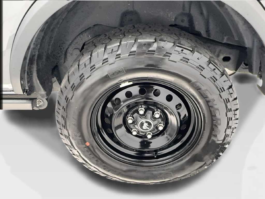 Used 2023 Ford Bronco Black Diamond AWD/4WD image 12