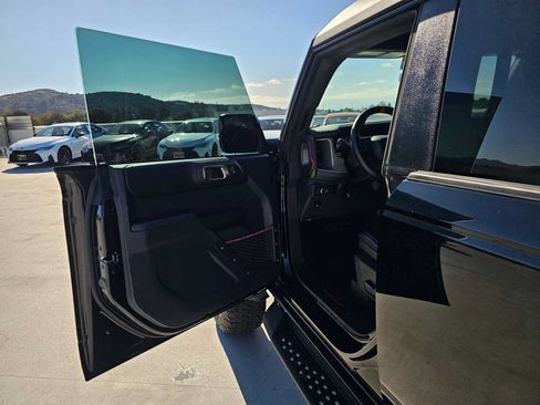 Used 2024 Ford Bronco Raptor w/ Interior Carbon Fiber Pack 6 AWD/4WD image 19