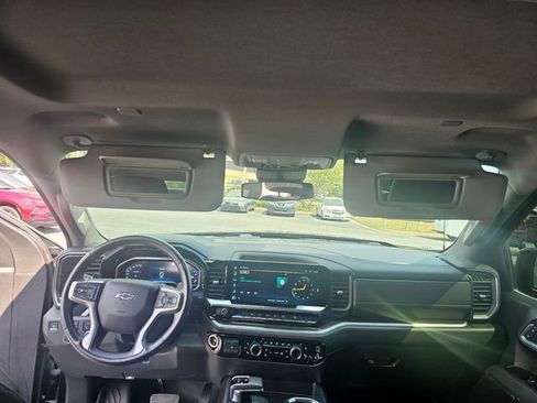Used 2022 Chevrolet Silverado 1500 RST image 18