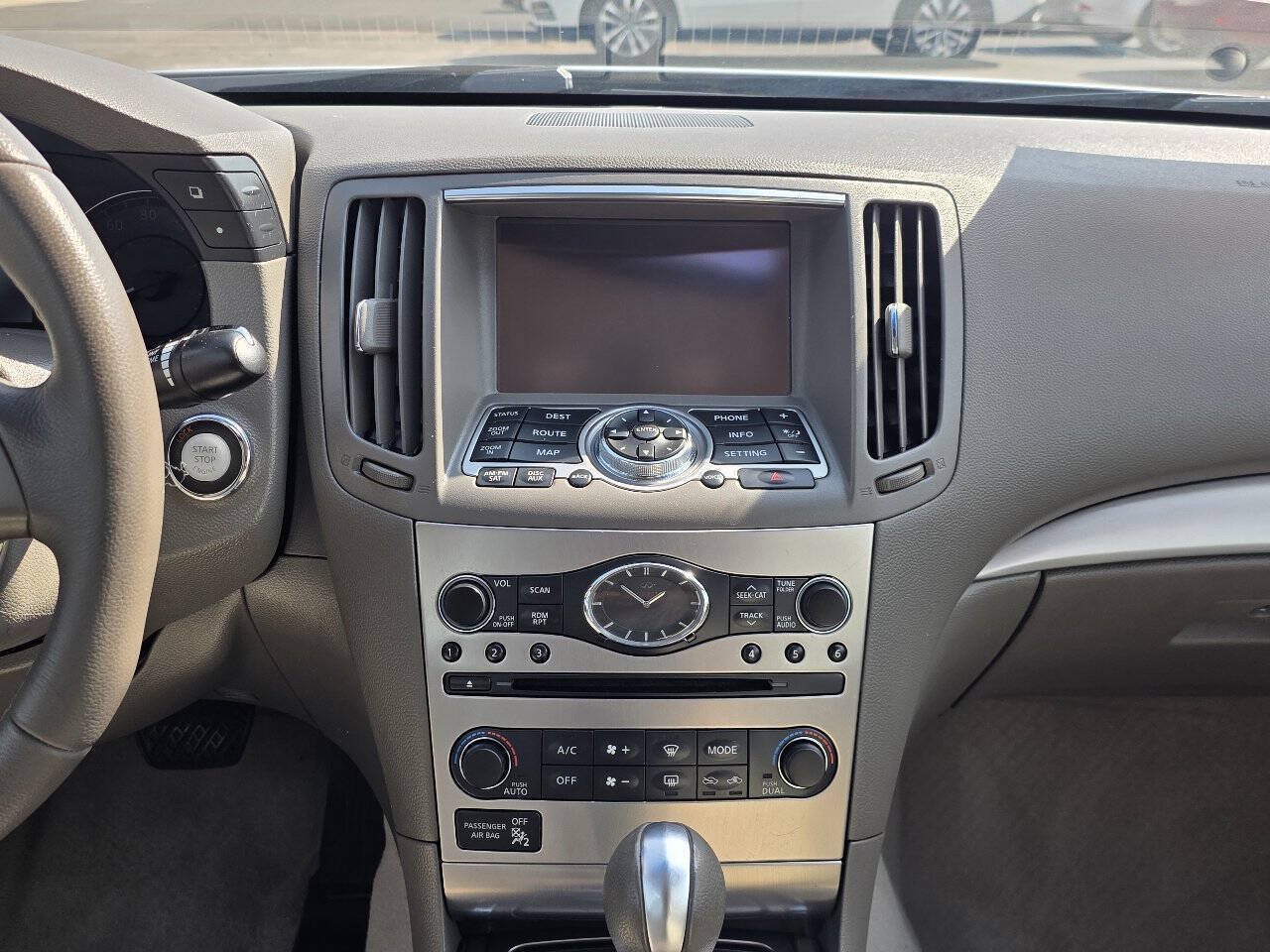 Used 2013 INFINITI G37 x Sedan w/ Premium Pkg AWD/4WD image 19