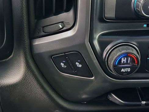 Used 2018 Chevrolet Silverado 1500 LT w/ Texas Edition image 23