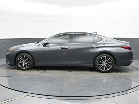 Certified 2022 Lexus ES 350 w/ Premium Package image 5