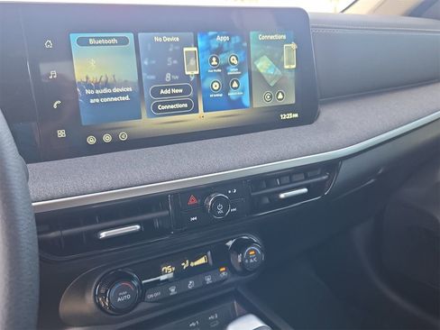 New 2026 Nissan Kicks SV w/ Charging Package FWD image 18