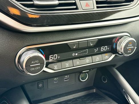 New 2025 Nissan Altima 2.5 SR w/ SR Premium Package image 11