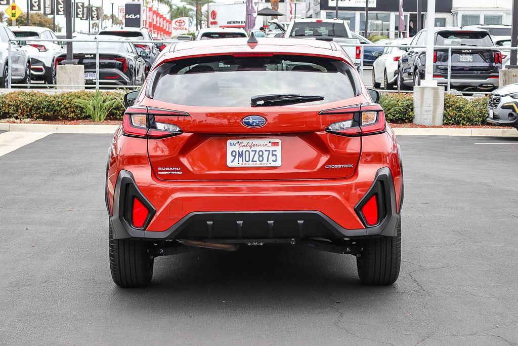 Used 2024 Subaru Crosstrek 2.0i AWD/4WD image 6