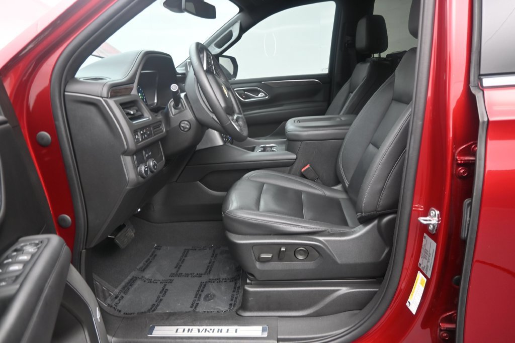 Used 2023 Chevrolet Tahoe LT w/ Luxury Package RWD image 11