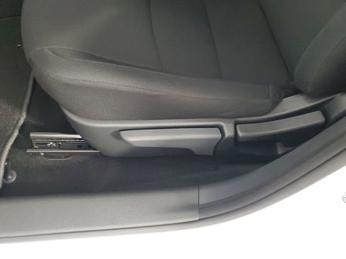 New 2025 Nissan Sentra S image 29