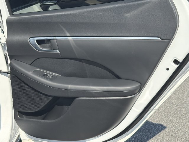 Used 2023 Hyundai Sonata SEL w/ Convenience Package FWD image 19