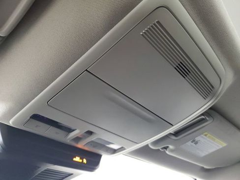 Used 2025 MAZDA CX-50 AWD 2.5 Hybrid w/ Premium Pkg image 34