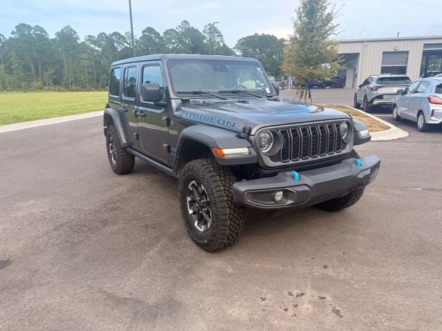 Used 2024 Jeep Wrangler Unlimited Rubicon 4xe AWD/4WD image 24