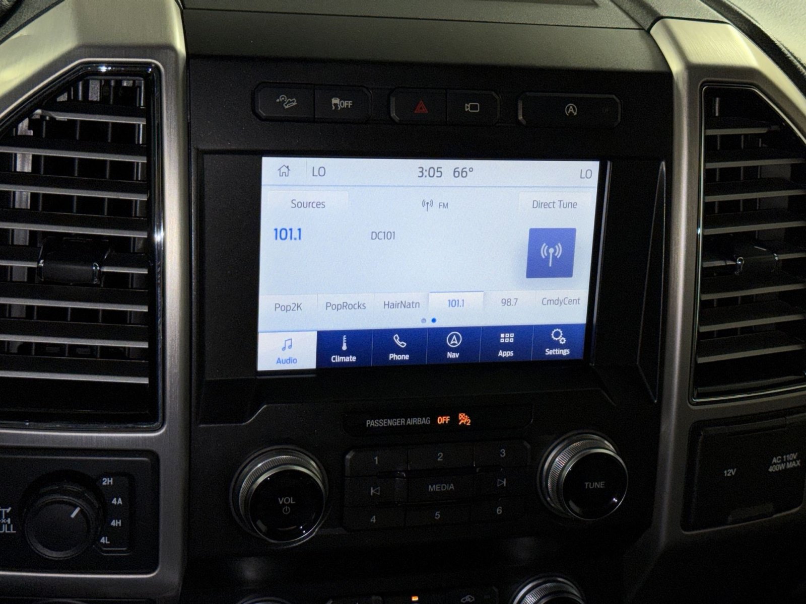 Used 2019 Ford F150 Platinum w/ Equipment Group 701A Luxury AWD/4WD image 18