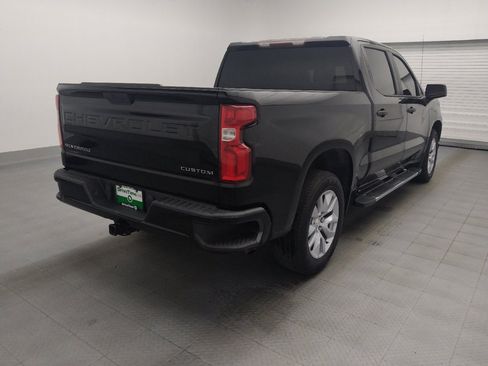 Used 2019 Chevrolet Silverado 1500 Custom w/ Custom Value Package RWD image 9