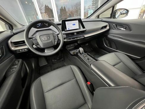 Used 2024 Toyota Prius XLE image 24