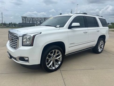 Used 2019 GMC Yukon Denali w/ Denali Ultimate Package AWD/4WD image 37