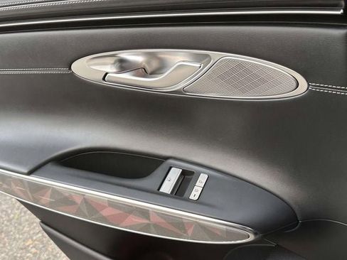 Used 2025 Genesis GV70 3.5T Sport w/ Sport Advanced Package image 25