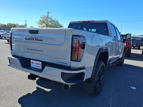 New 2026 GMC Sierra 2500 AT4 w/ AT4 Premium Plus Package image 7