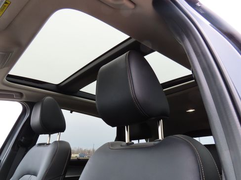 Certified 2025 MAZDA CX-90 Plug-In Hybrid w/Premium Sport image 44